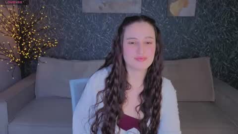 Snapshot of elizabet_collins chatting on June 19, 2026, 1:21 am Elizabet online show from June 19, 2026, 1:21 am