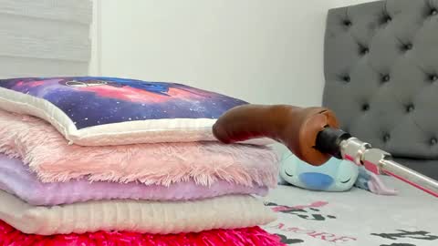 ELIZA online show from April 6, 2026, 4:46 am