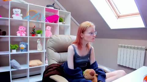 Snapshot of elizabeth_harpper chatting on January 2, 2025, 7:12 am Elizabeth online show from January 2, 2025, 7:12 am