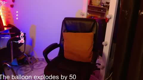 Elizabeth Martinez online show from February 24, 2025, 8:14 pm