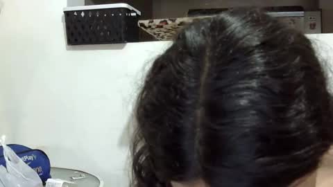 Elizabeth Martinez  online show from October 1, 2025, 3:18 pm