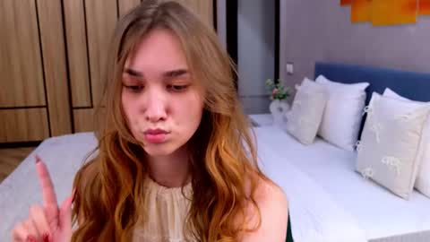 Elizabeth online show from March 19, 2026, 4:22 pm