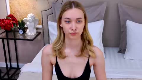 Snapshot of elizabethcash chatting on July 6, 2026, 4:09 pm Elizabeth online show from July 6, 2026, 4:09 pm