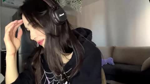 Elizabet online show from April 12, 2026, 1:38 pm