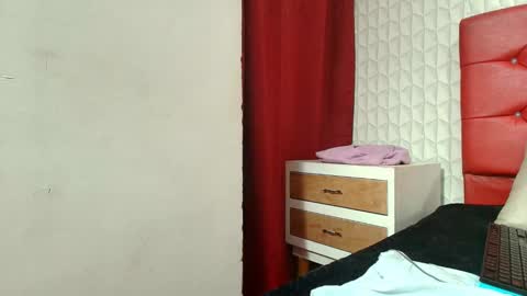 Snapshot of elizabetth_roman chatting on February 18, 2026, 6:09 am elizabetth_roman online show from February 18, 2026, 6:09 am