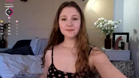 Lisa  online show from March 21, 2026, 2:42 pm