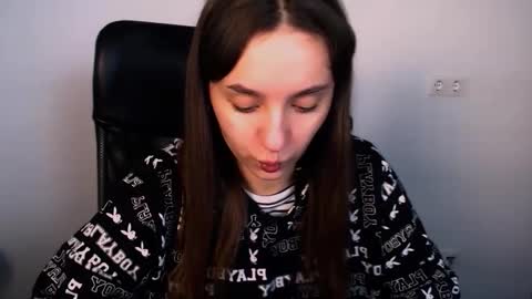 elizsun online show from November 20, 2025, 9:09 am