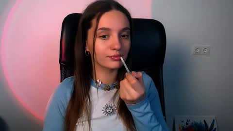 elizsun online show from November 22, 2025, 3:33 pm