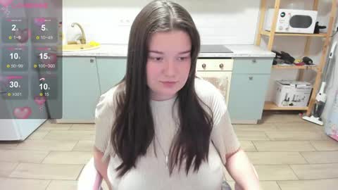 Lina online show from April 13, 2026, 8:14 pm