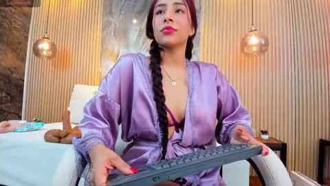 Snapshot of ella_harper chatting on February 14, 2025, 6:02 am ella harper online show from February 14, 2025, 6:02 am
