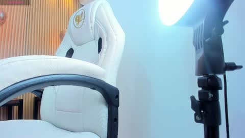 Snapshot of ella_harper chatting on February 21, 2025, 9:13 am ella harper online show from February 21, 2025, 9:13 am