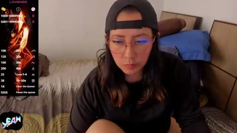 Snapshot of ella_harry chatting on August 2, 2026, 5:33 pm Ella and Harry online show from August 2, 2026, 5:33 pm