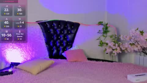 Snapshot of ellabloom chatting on October 22, 2025, 4:07 pm Ella online show from October 22, 2025, 4:07 pm