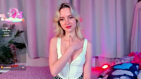 Ella online show from February 19, 2026, 3:19 pm