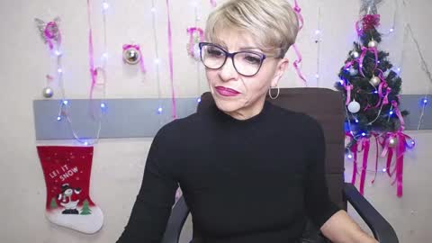 EllaBonito online show from January 8, 2025, 10:04 am