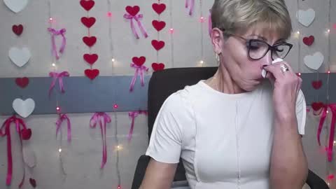 EllaBonito online show from March 7, 2025, 10:24 am