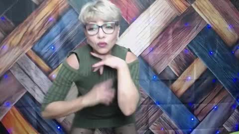 EllaBonito online show from September 29, 2025, 5:34 am