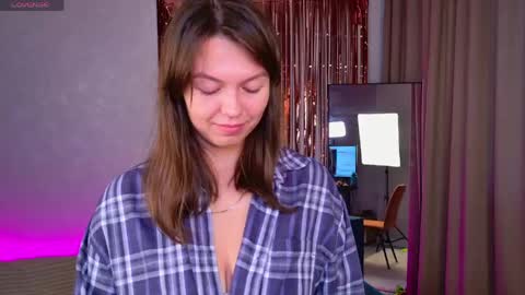 Snapshot of ellacanny chatting on June 8, 2026, 3:29 am ellacanny online show from June 8, 2026, 3:29 am