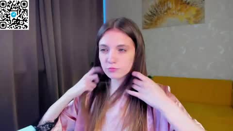 Sweet Ella online show from March 18, 2026, 1:14 pm