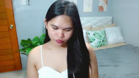 Snapshot of ellaford chatting on July 12, 2026, 7:21 am EllaFord online show from July 12, 2026, 7:21 am