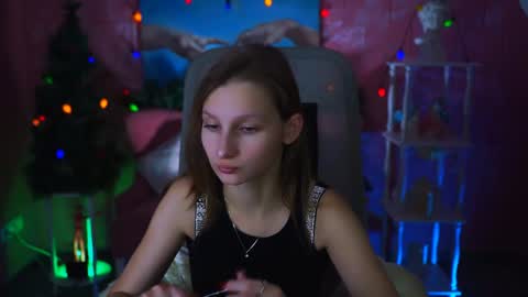 Snapshot of ellahorton chatting on January 8, 2025, 5:27 am Ella online show from January 8, 2025, 5:27 am