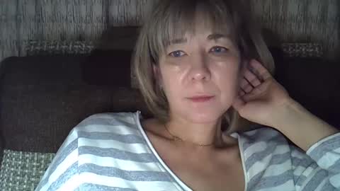 ellajohnsonx online show from December 19, 2024, 4:34 am