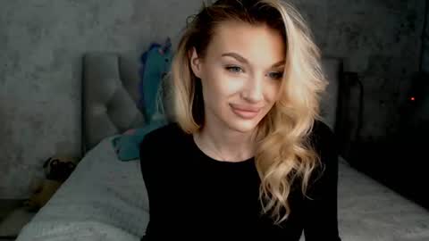 ellamilla online show from July 2, 2026, 12:55 pm