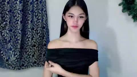Snapshot of ellamiller69 chatting on October 26, 2025, 8:59 pm ELLA online show from October 26, 2025, 8:59 pm