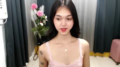 ELLA online show from May 22, 2026, 2:01 pm