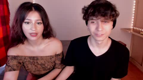 Snapshot of ellancain chatting on December 7, 2024, 7:43 pm Ella and Cain online show from December 7, 2024, 7:43 pm