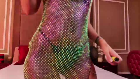 Ella online show from September 12, 2025, 4:23 am