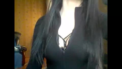 Snapshot of elle010843 chatting on February 8, 2025, 11:12 am elle010843 online show from February 8, 2025, 11:12 am