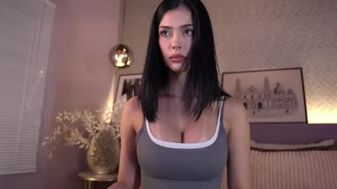 Snapshot of ellediane chatting on June 1, 2026, 12:12 am Elle Diane online show from June 1, 2026, 12:12 am