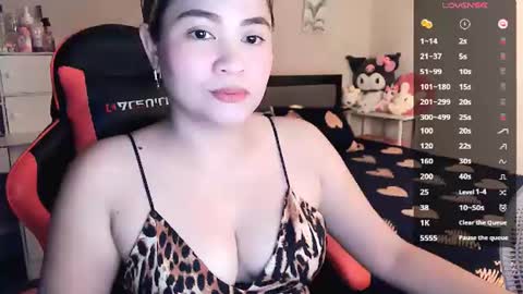 Snapshot of elleelle123 chatting on July 2, 2026, 1:27 am Ann online show from July 2, 2026, 1:27 am