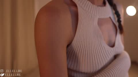 Linda Restrepo online show from January 30, 2025, 1:00 am