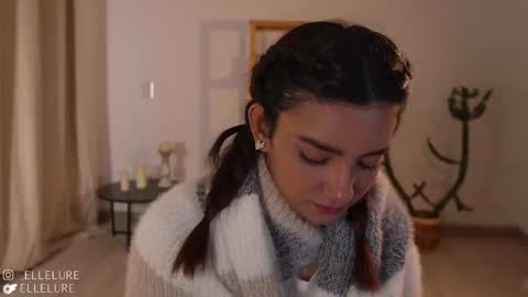 Linda Restrepo online show from February 23, 2025, 12:41 am