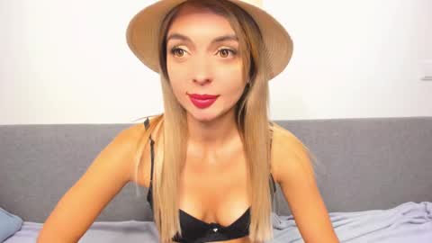 ellen_flow online show from February 20, 2025, 8:58 pm