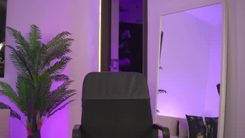 EllenKarter online show from March 27, 2026, 4:18 am