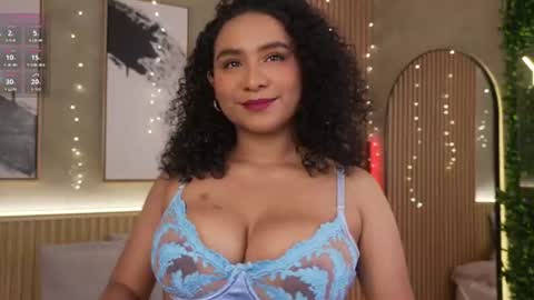 Snapshot of ellette_ chatting on August 1, 2026, 7:24 pm princess online show from August 1, 2026, 7:24 pm