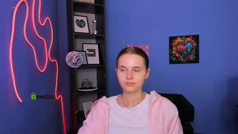 Snapshot of elli_ashley chatting on April 1, 2026, 11:22 am Ashley online show from April 1, 2026, 11:22 am