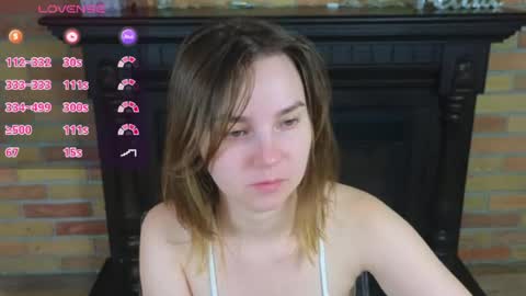 Snapshot of ellie_babyy chatting on June 29, 2026, 7:25 am Ellie online show from June 29, 2026, 7:25 am
