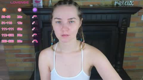 Snapshot of ellie_babyy chatting on July 4, 2026, 7:36 am Ellie online show from July 4, 2026, 7:36 am