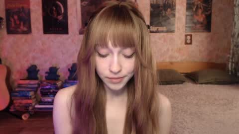 ellie_friendly online show from April 2, 2026, 10:51 pm
