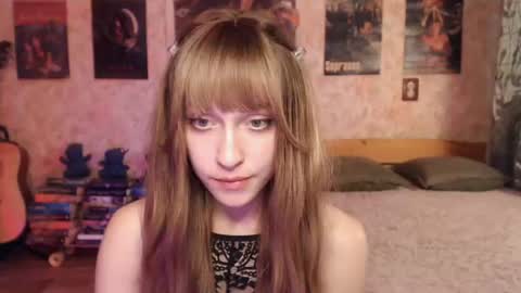 Snapshot of ellie_friendly chatting on July 14, 2026, 2:16 am ellie_friendly online show from July 14, 2026, 2:16 am