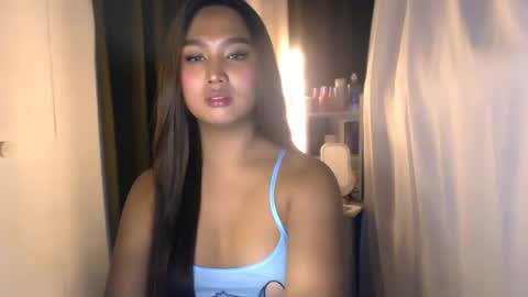 Snapshot of elliecummers chatting on June 20, 2026, 6:22 pm ellie online show from June 20, 2026, 6:22 pm