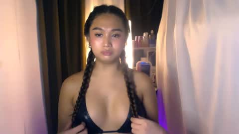 Snapshot of elliecummers chatting on July 15, 2026, 12:16 am ellie online show from July 15, 2026, 12:16 am