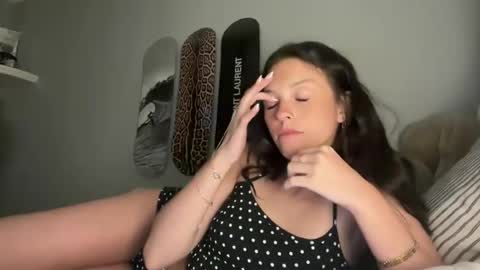 Ellie Harts online show from May 7, 2026, 8:14 pm