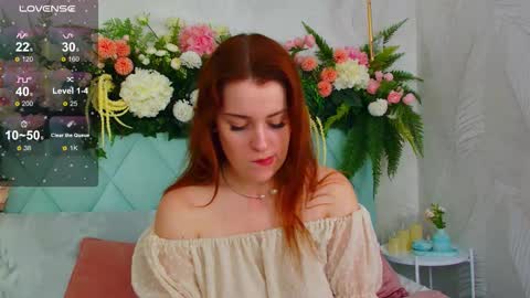 EllieLarson online show from October 5, 2025, 5:11 pm