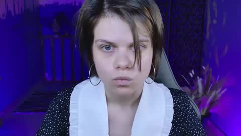 elliemurler online show from September 23, 2025, 9:01 am