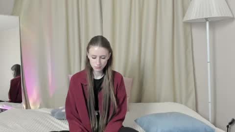 ellierough online show from April 20, 2026, 3:26 pm